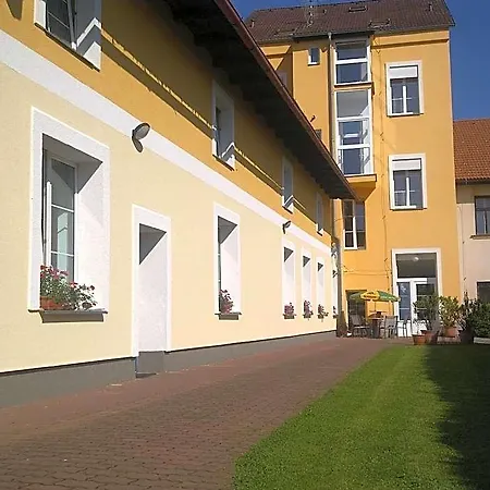Hradec 3* Mlazovice