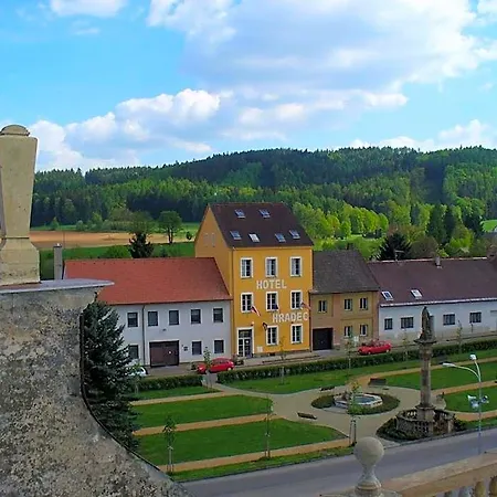 Hradec Отель
