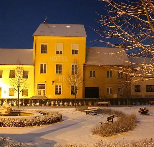 Hradec Mlázovice