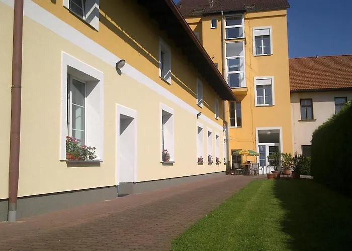 Hradec Hotel Mlázovice